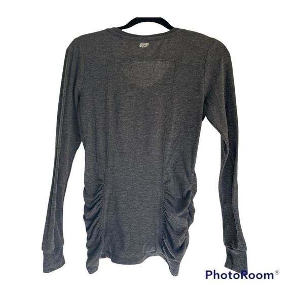 Marika v-neck grey ruched long sleeve fitted work out tee Size Small - Picture 2 of 5